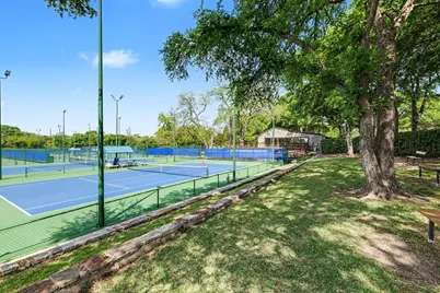 6701 Clear Springs Circle, Garland, TX 75044 - Photo 33