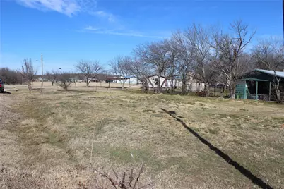 917 SE 13th Avenue, Mineral Wells, TX 76067 - Photo 1