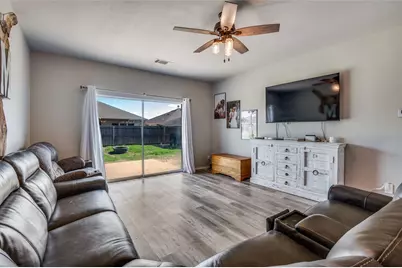 106 Jennie Marie, Ferris, TX 75125 - Photo 11