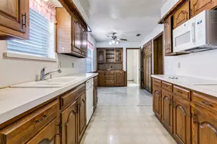 7305 Heathermore Dr, Dallas, TX 75248 - Photo 7