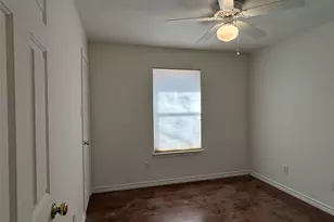 12065 Forest Glen Ln, Balch Springs, TX 75180 - Photo 15