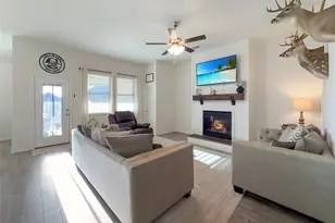 3223 Hunters Gln Dr, Aubrey, TX 76227 - Photo 13