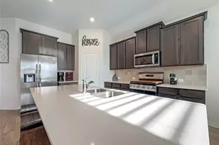 3223 Hunters Gln Dr, Aubrey, TX 76227 - Photo 19