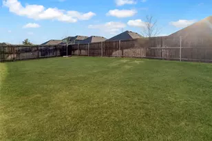 3223 Hunters Gln Dr, Aubrey, TX 76227 - Photo 29