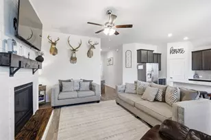 3223 Hunters Gln Dr, Aubrey, TX 76227 - Photo 17