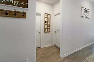 3223 Hunters Gln Dr, Aubrey, TX 76227 - Photo 7