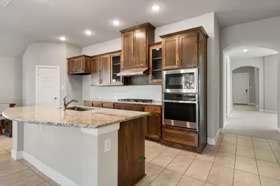 2900 Bluff Creek Drive, Mansfield, TX 76063 - Photo 9