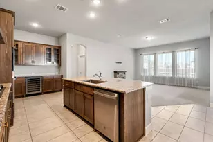 2900 Blf Crk Dr, Mansfield, TX 76063 - Photo 11