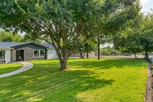 1228 Linville Ln, Weatherford, TX 76086 - Photo 3