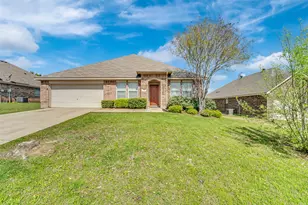 305 Woodridge Dr, Oak Point, TX 75068 - Photo 1