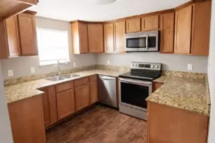 2107 Pollard St, Greenville, TX 75401 - Photo 7