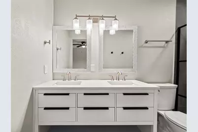 2310 Greenmeadow Drive, Carrollton, TX 75006 - Photo 19