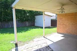 1352 Simpson Dr, Hurst, TX 76053 - Photo 31