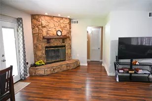 1352 Simpson Dr, Hurst, TX 76053 - Photo 11