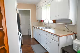 1352 Simpson Dr, Hurst, TX 76053 - Photo 25