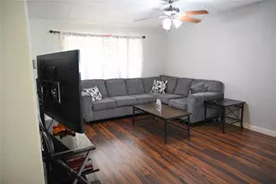 1352 Simpson Dr, Hurst, TX 76053 - Photo 17