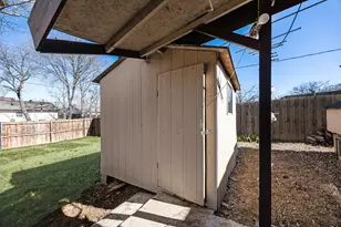 743 Price Dr, Lewisville, TX 75067 - Photo 17