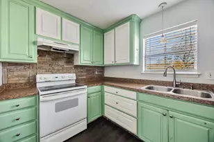 743 Price Dr, Lewisville, TX 75067 - Photo 5