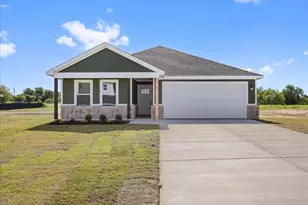 709 N Sycamore, Hico, TX 76457 - Photo 1