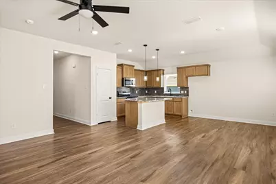 709 N Sycamore, Hico, TX 76457 - Photo 11