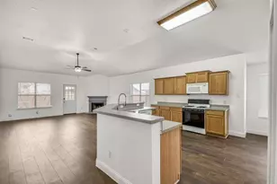 744 Oriole Dr, Saginaw, TX 76131 - Photo 9