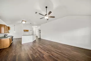 744 Oriole Dr, Saginaw, TX 76131 - Photo 19