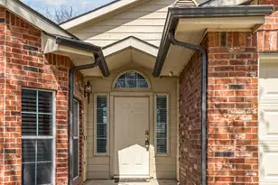 744 Oriole Dr, Saginaw, TX 76131 - Photo 5