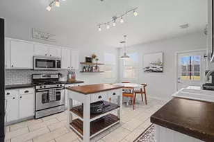 1336 River Ridge Rd, Roanoke, TX 76262 - Photo 3