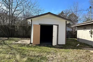 103 E Cayuga Dr, Athens, TX 75751 - Photo 11