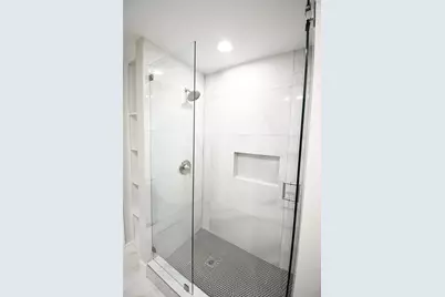 2641 Magnolia Drive, Irving, TX 75062 - Photo 15