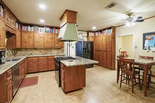 1308 W 14th St, Cisco, TX 76437 - Photo 7