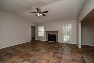 618 Plainview Drive, Mansfield, TX 76063 - Photo 3