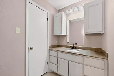 1724 Post Oak Drive, Bedford, TX 76021 - Photo 21