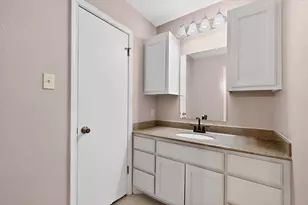 1724 Post Oak Dr, Bedford, TX 76021 - Photo 21