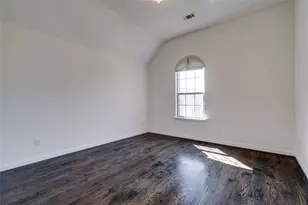 303 San Marcos Dr, Irving, TX 75039 - Photo 27