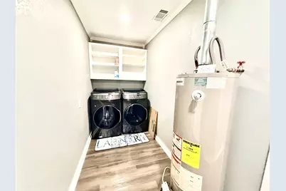 1613 W 11th Avenue, Corsicana, TX 75110 - Photo 11