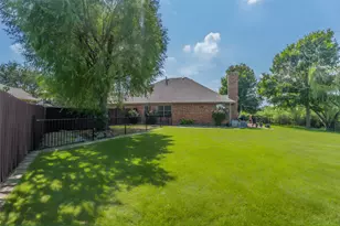 100 Lansdale Dr, McKinney, TX 75072 - Photo 23