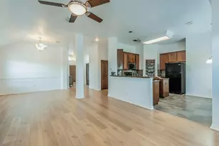 100 Lansdale Dr, McKinney, TX 75072 - Photo 11