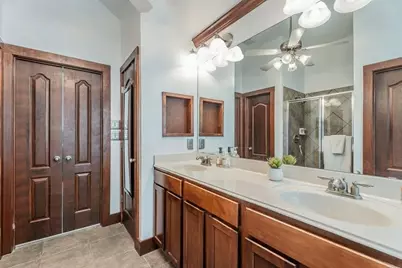 100 Lansdale Drive, McKinney, TX 75072 - Photo 17