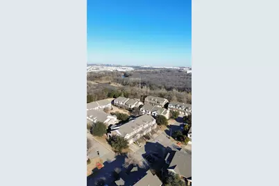 2743 Hyde Park Drive, Grand Prairie, TX 75050 - Photo 3