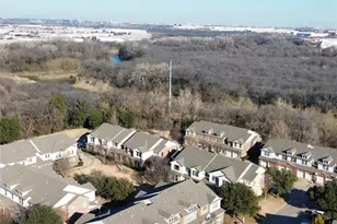 2743 Hyde Park Dr, Grand Prairie, TX 75050 - Photo 3