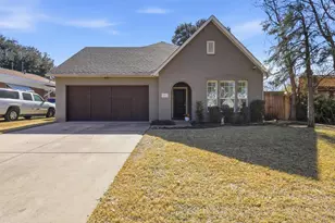 4817 Collinwood Ave, Fort Worth, TX 76107 - Photo 1