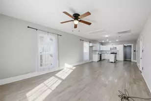 821 E Jones St, Sherman, TX 75090 - Photo 5