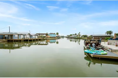 515 Copano Cove Road, Rockport, TX 78382 - Photo 37