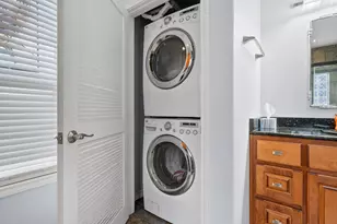 515 Copano Cove Rd, Rockport, TX 78382 - Photo 21