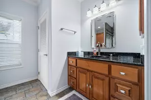 515 Copano Cove Rd, Rockport, TX 78382 - Photo 19