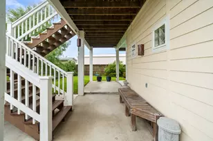 515 Copano Cove Rd, Rockport, TX 78382 - Photo 5