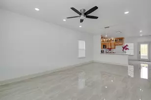 3157 N Glen Garden Dr, Fort Worth, TX 76119 - Photo 3