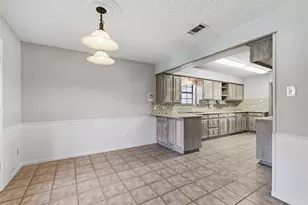 1905 Wimbledon Dr, Arlington, TX 76017 - Photo 13