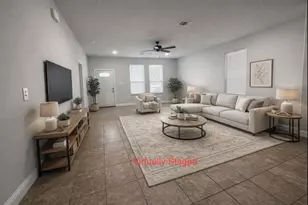 1262 E Myrtle St, Fort Worth, TX 76104 - Photo 1